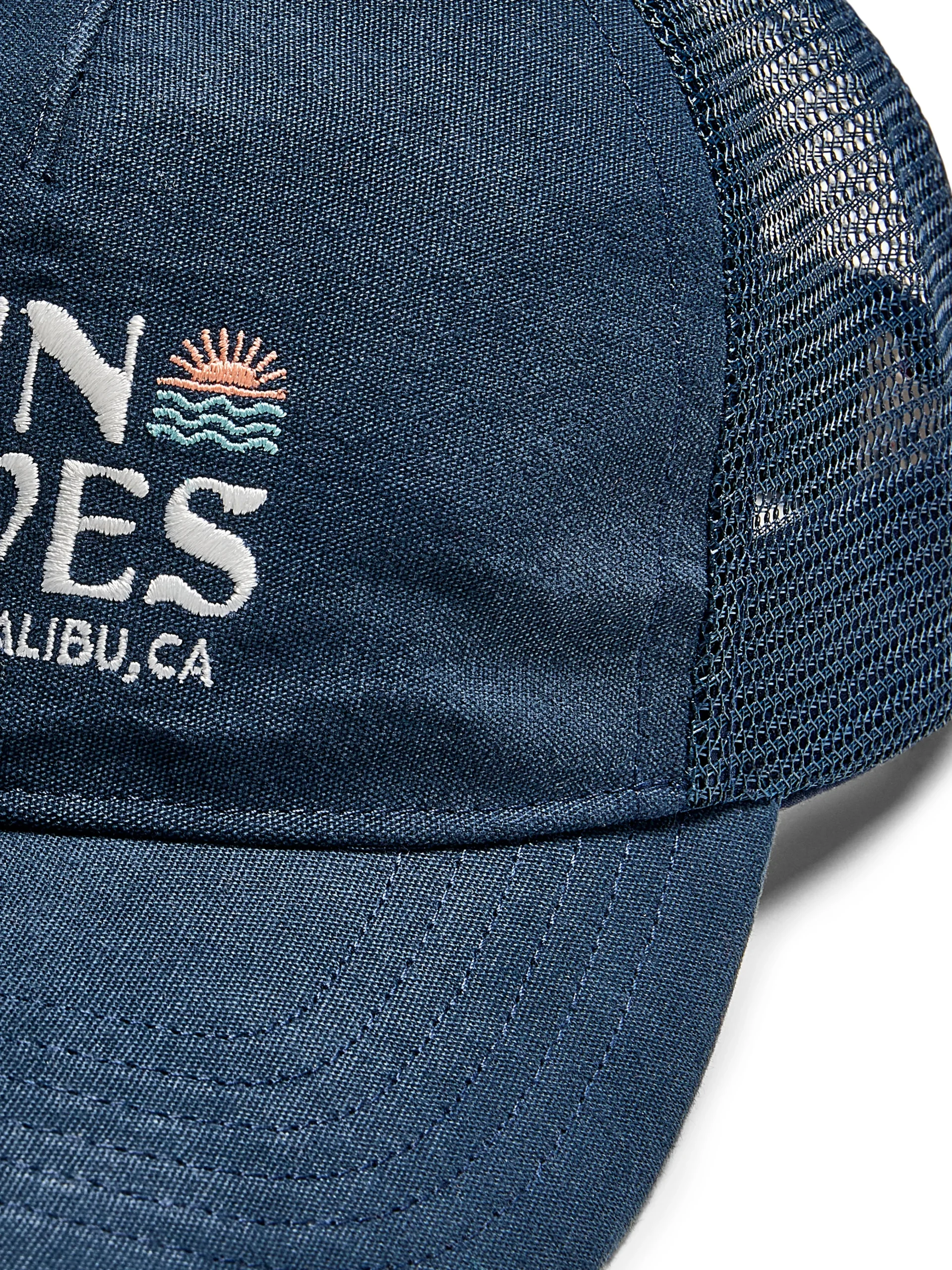 Malibu Retro Sun & Waves Trucker -*Faherty Brand Sale