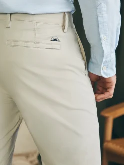 Movement™ Chino Pant (32