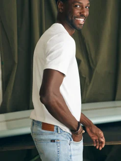 Organic Cotton Slim Straight Denim (32" Inseam) -*Faherty Brand New