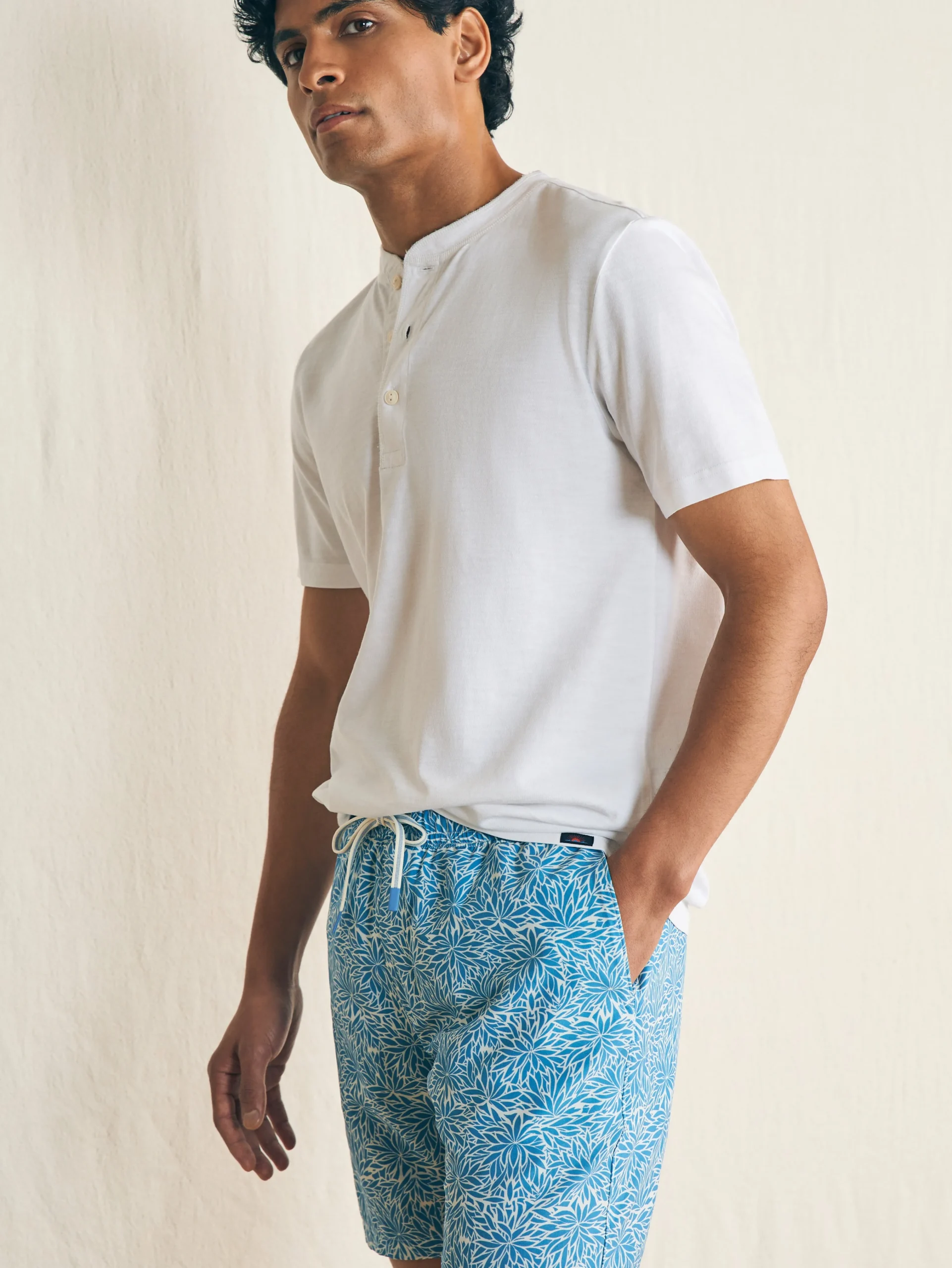 Short-Sleeve Sunwashed Henley -*Faherty Brand Hot