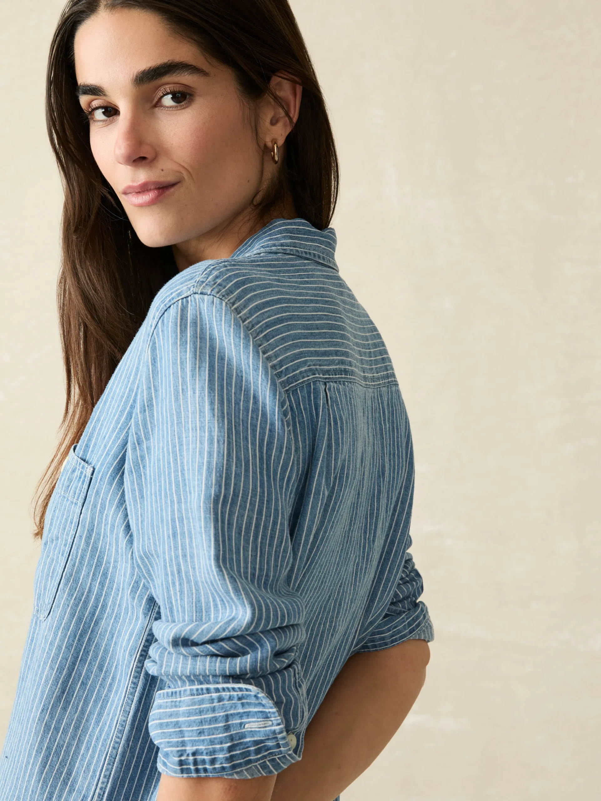 Tried & True Chambray Shirt -*Faherty Brand Hot