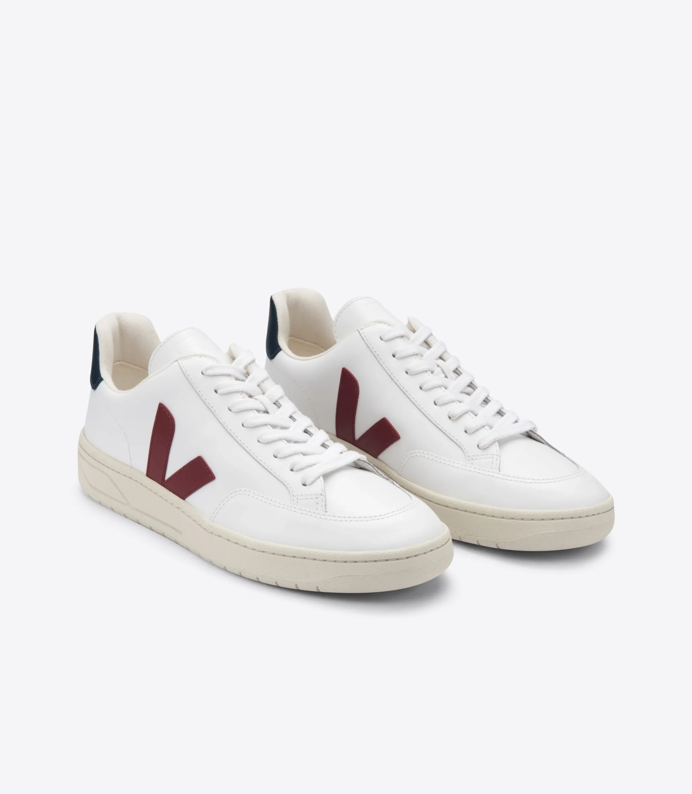 VEJA Women's V-12 -*Faherty Brand Hot